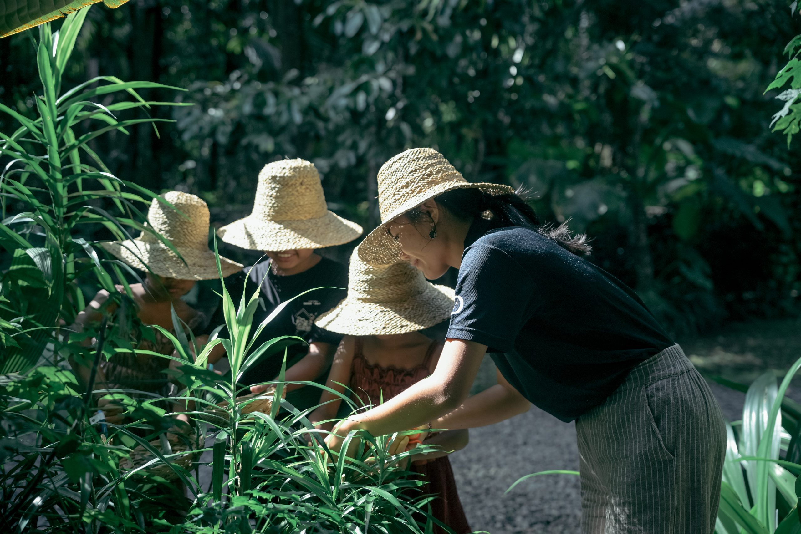 Children learning about sustainable farming at Kaura Bali